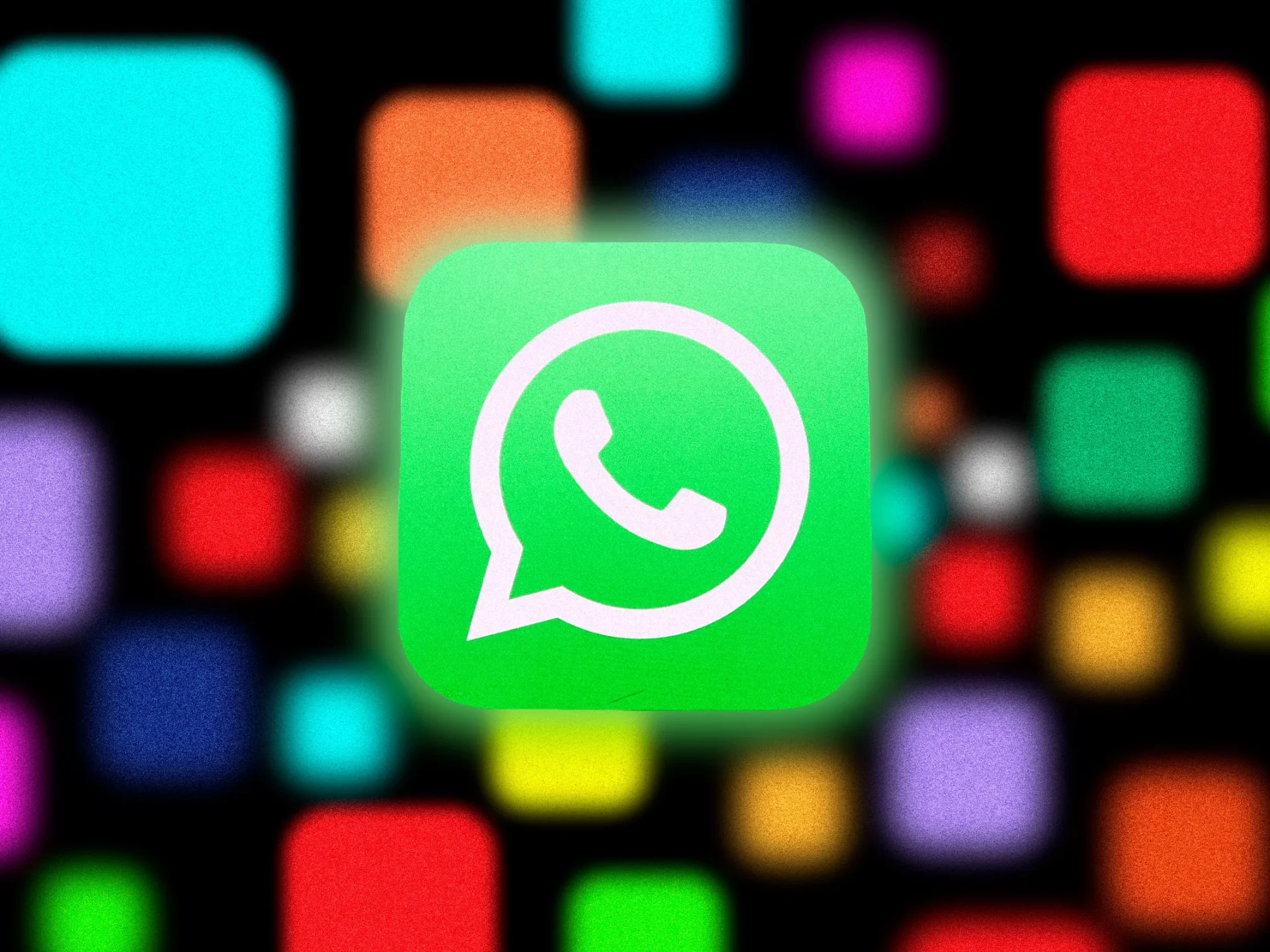 Остаёмся на связи — на фоне слухов о полной блокировке WhatsApp в России